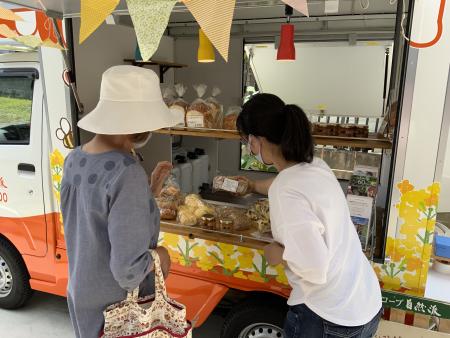 キッチンカー停めさせてください