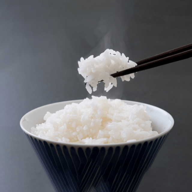 炊き立てごはん